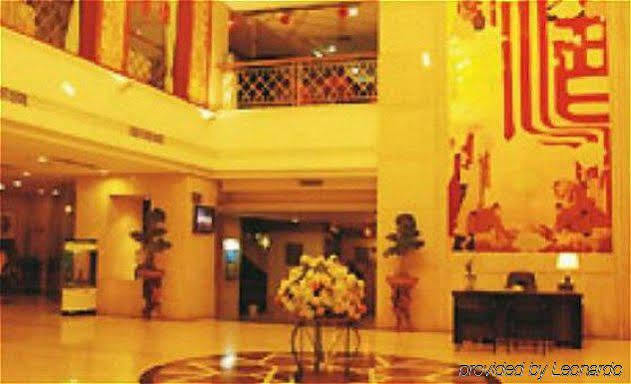 Wu Liang Ye Grand Hotel Чэнду Интерьер фото